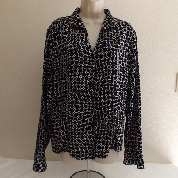 Mary Kay Tops - MARY KAY Professional Consultant Blouse